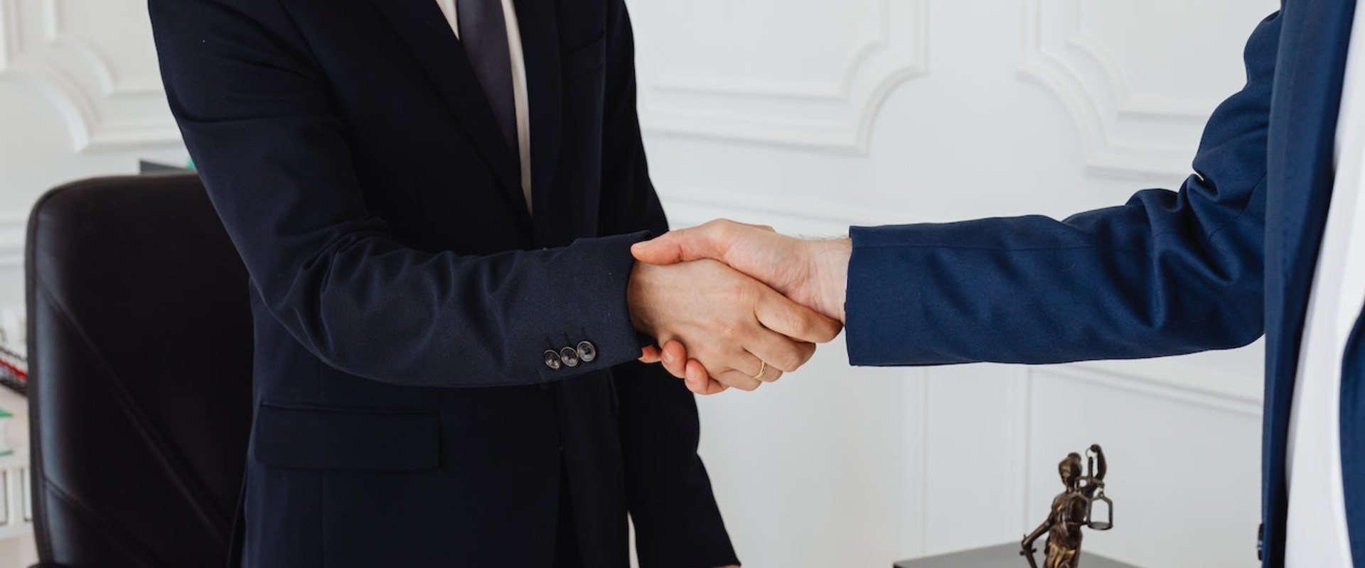 Real Estate Law 101 In Ottawa: What You Need To Know Before Hiring A Lawyer