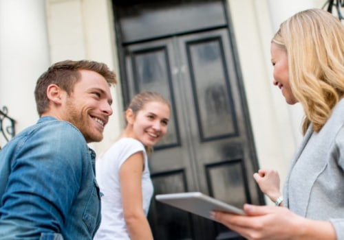 How many board members are on the texas real estate commission?